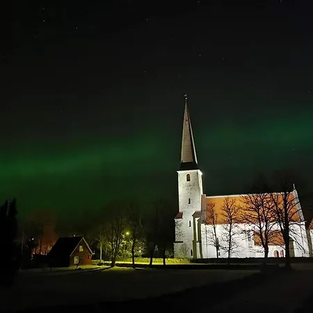Semesterbostad Verde Kihelkonna